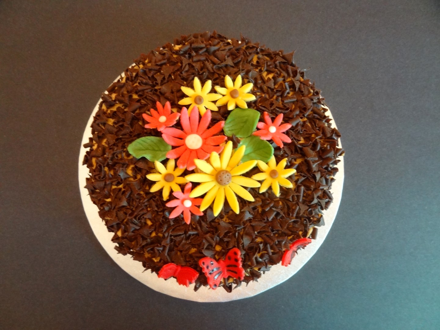 Simple Flowers Cake